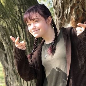 Meet your Posher, Annie